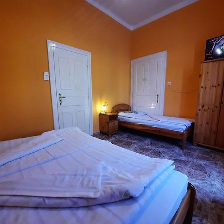Gloria Apartman Jula Exterior foto