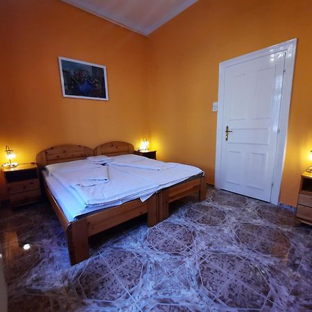 Gloria Apartman Jula Exterior foto