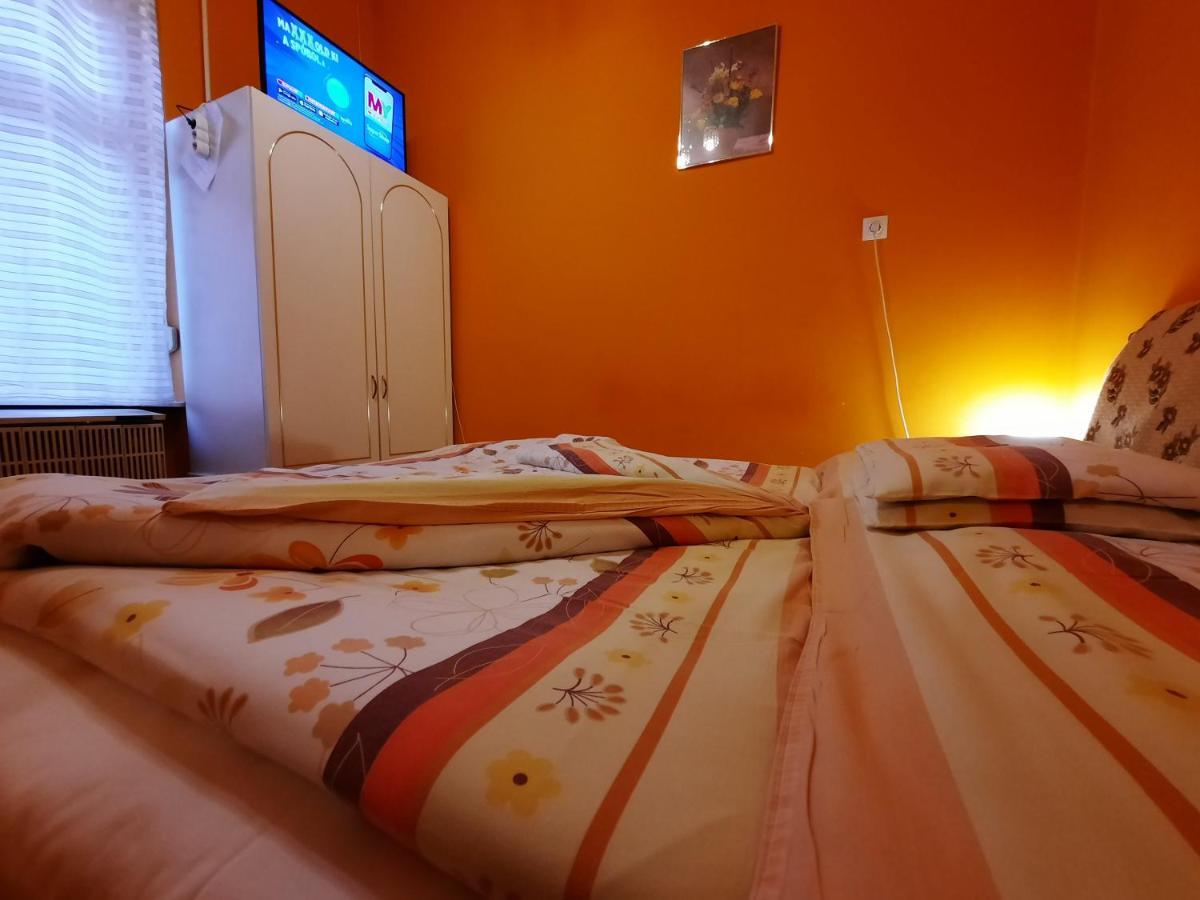 Gloria Apartman Jula Exterior foto