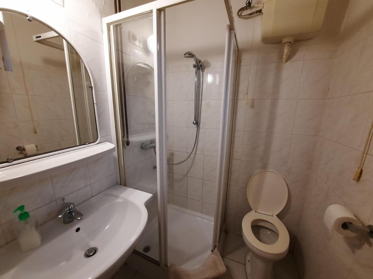 Gloria Apartman Jula Exterior foto