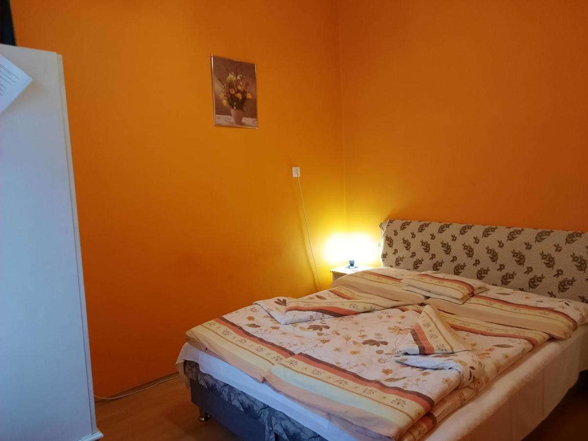 Gloria Apartman Jula Exterior foto